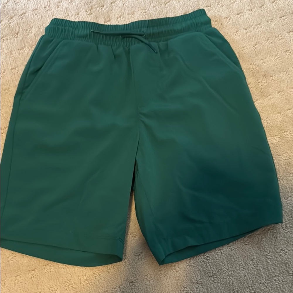 Vineyard Vines Green Athletic Shorts Relaxed Fit